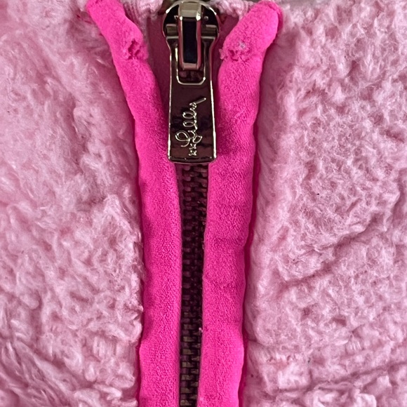 LILLY PULITZER Pink Sherpa Half Zip Pullover Fleece Sweatshirt Size 8/10 - Picture 2 of 8